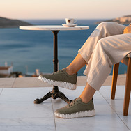 Zapatillas Walk & Fl KAKI - legs_1