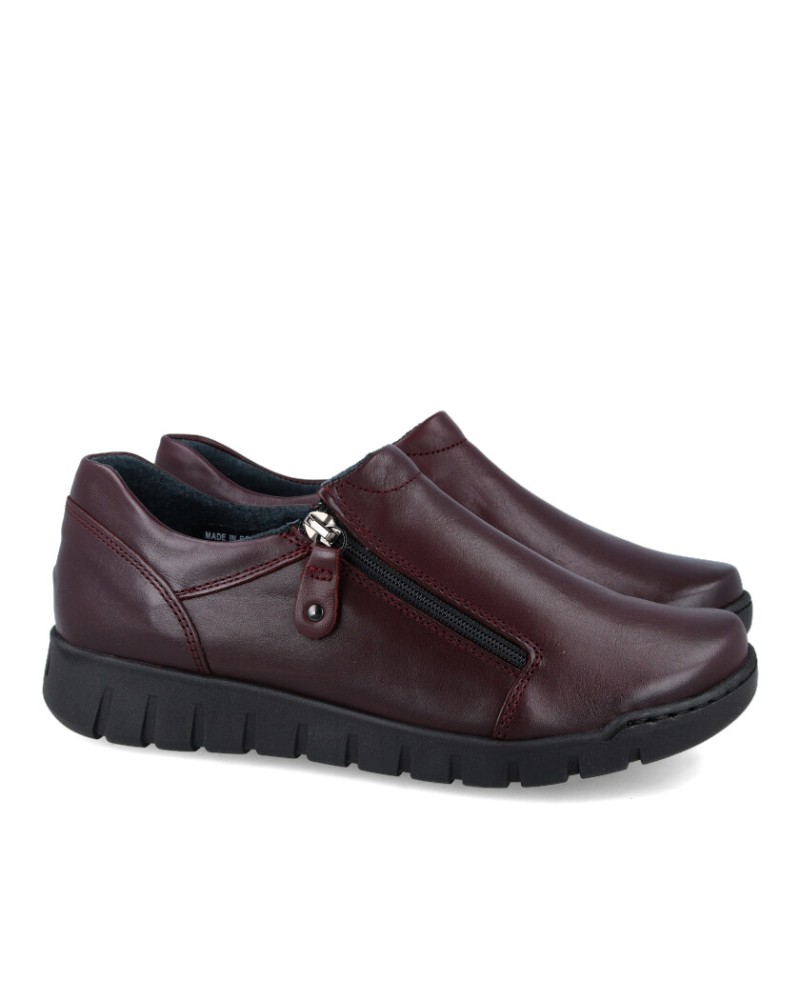 Burgundy Walk and Fly Strada Shoes 749 001B B3 with zip