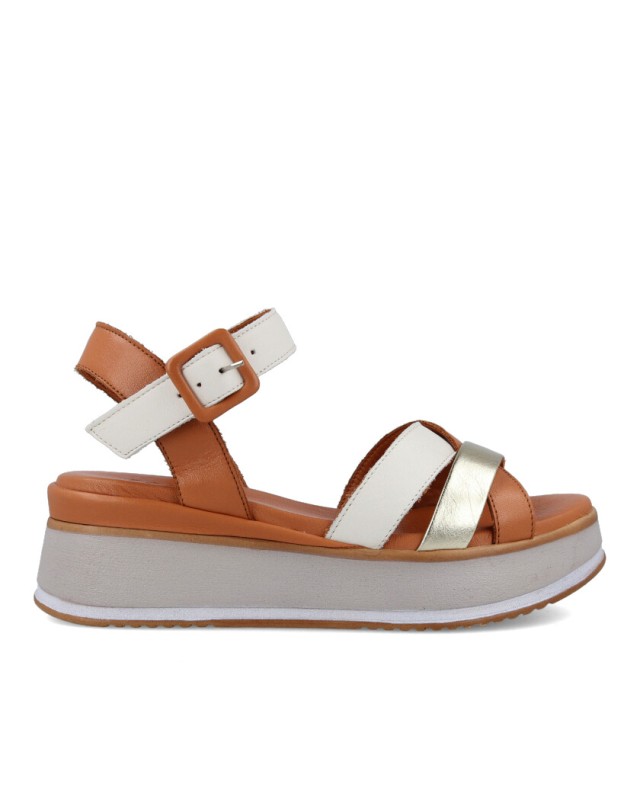 Sandalia con plataforma W&F C35-42-22229-416 A4 Sandalia con plataforma W&F C35-42-22229-416 A4